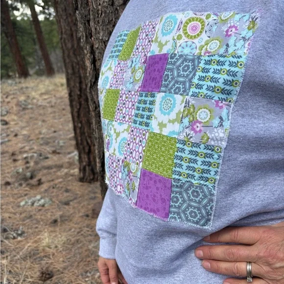 NWOT Hand Crafted gray sweatshirt with quilted patch - Picture 3 of 15